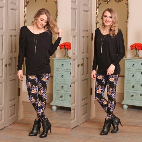 Last one! Floral Print Leggings - Picture 2 of 2